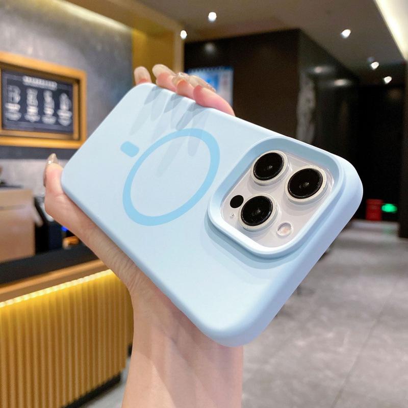 17 Pro Max Liquid Silicone Magnetic Phone Case, Full Coverage, Anti-Drop, High-End Protective Cover for Apple 17.