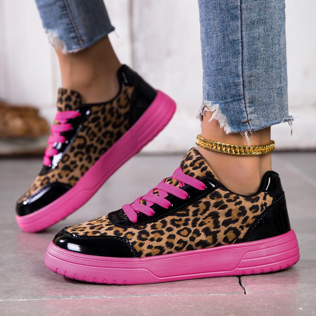 Ladies' Outdoor Trendy Pink Leopard Print Wide Toe Casual Sports Shoes