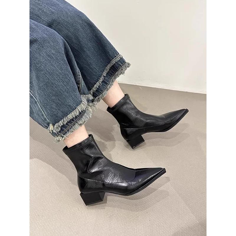 Fashion Women Pointed Ankle Boots Mid Heels Pointed Leather Sexy Chelsea Boots Trend Design Winter New Pumps Designer Short Botas Mujer