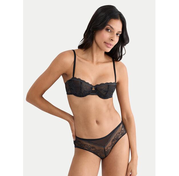Бюстгальтер балконет Triumph Comfort Allure