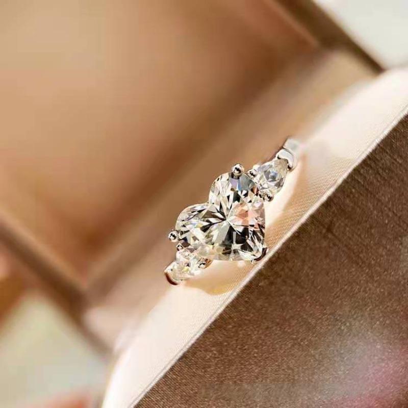 

Stylish And Simple Diamond-Set Heart Zircon Women S Engagement Ring no. 11 срібний