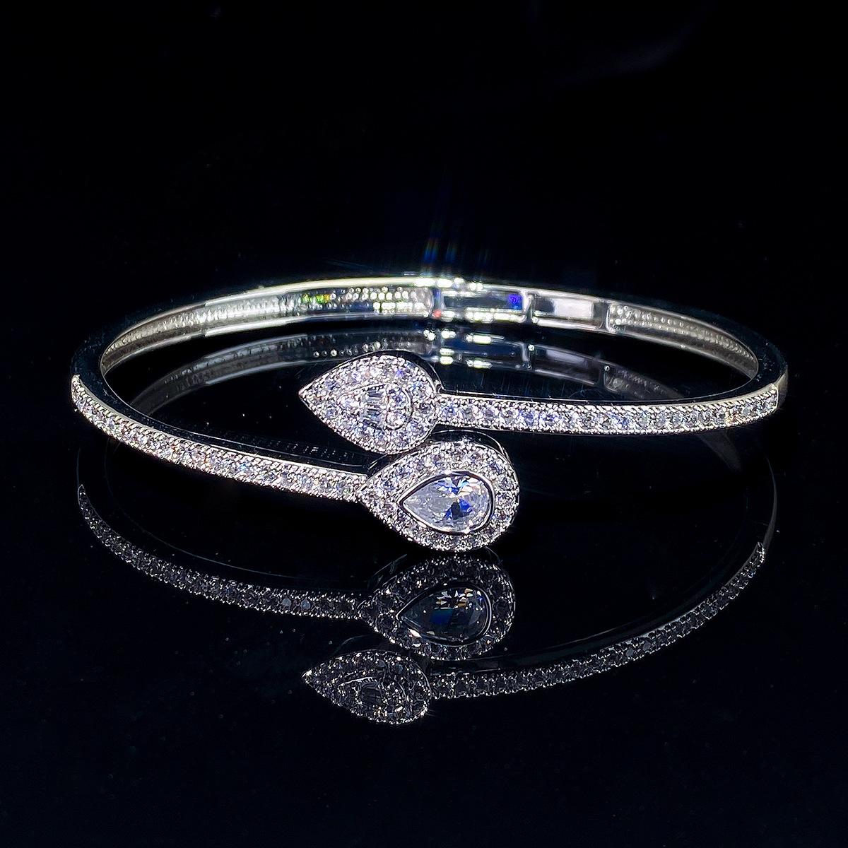 New Round Drop-shaped Zircon Light Luxury Fashion High-end Women s Bracelet One Size(16-22CM)