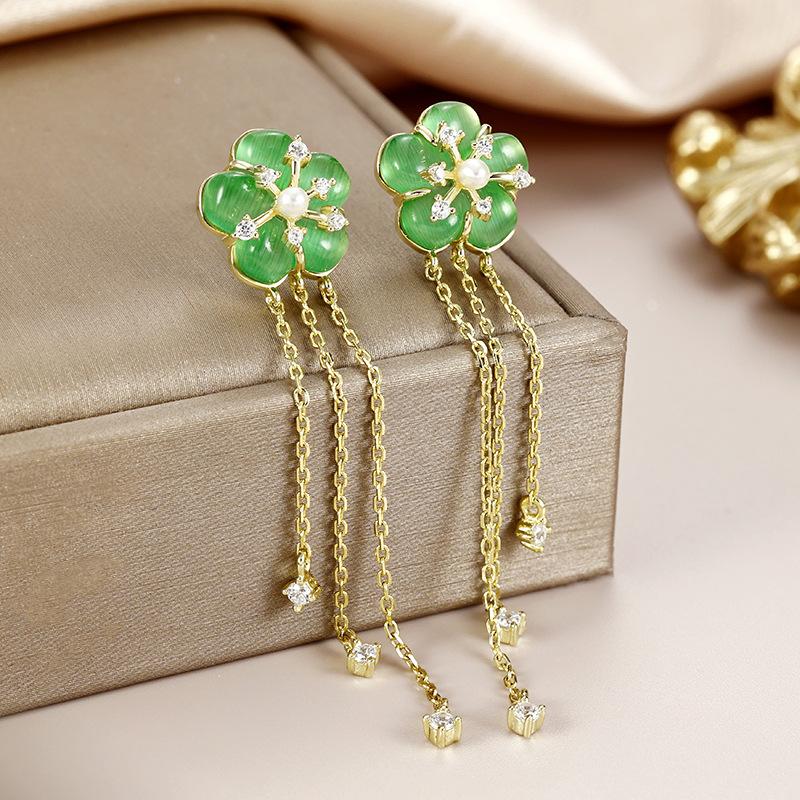 Spring and summer 925 silver opal earrings, flower earrings, high-end sweet long fringed earrings. 925 silver