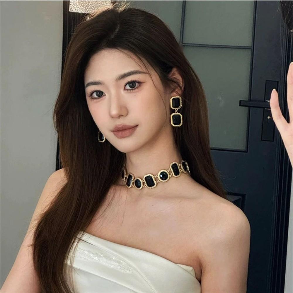 Collarbone Chain Retro Black Earrings Square Circular Dark Style Neck Chain Mourning