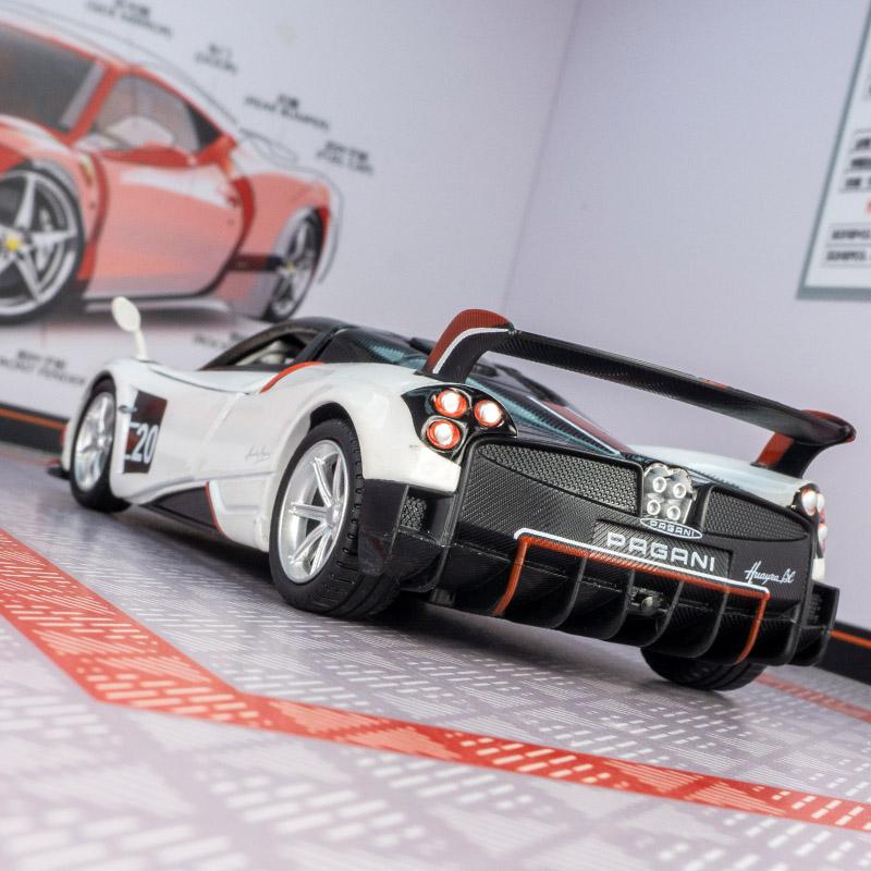 1/32 Simulation Pagani BC Alloy Supercar Model, Doors Can Be Opened with Sound and Light, Car Ornaments