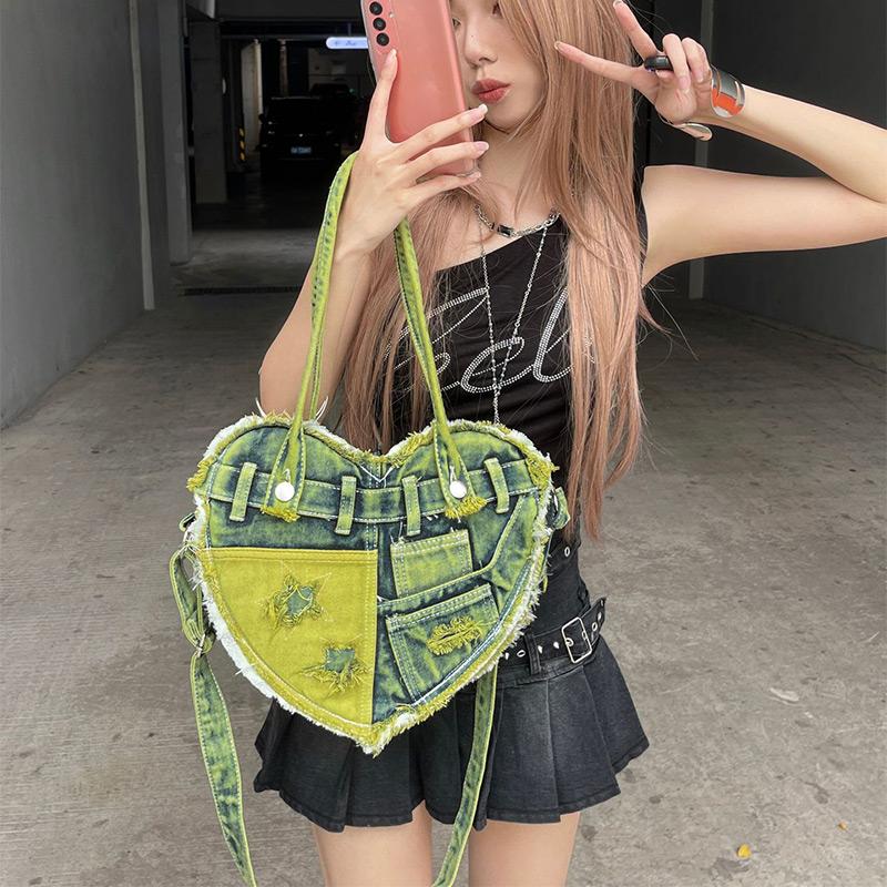 Fashionable Denim Canvas Bag Creative Design Heart-shaped Contrasting Star Pattern Denim Bag New Retro Casual Crossbody Hole Bag