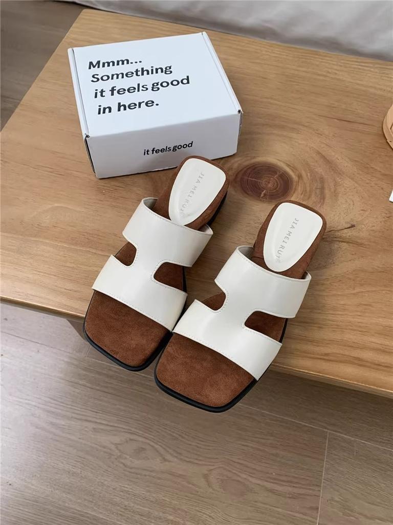 French small sandals platform slippers women's summer wear 2025 new with skirt high-end cool slippers beach sandals