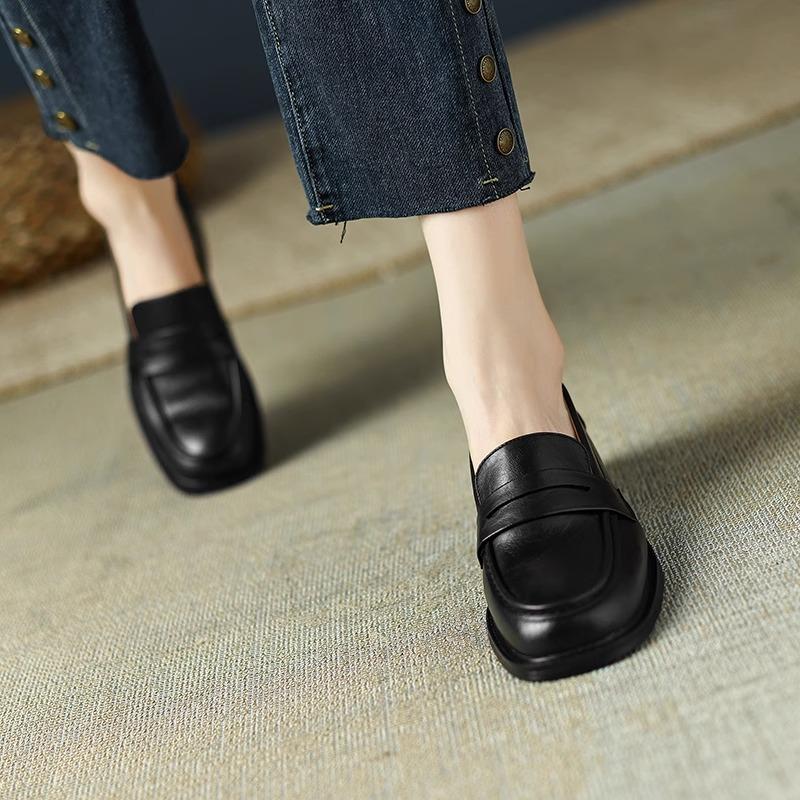 Nai Pai 2025 British style soft leather loafers women's thick heel soft sole one pedal small leather shoes medium heel single shoes