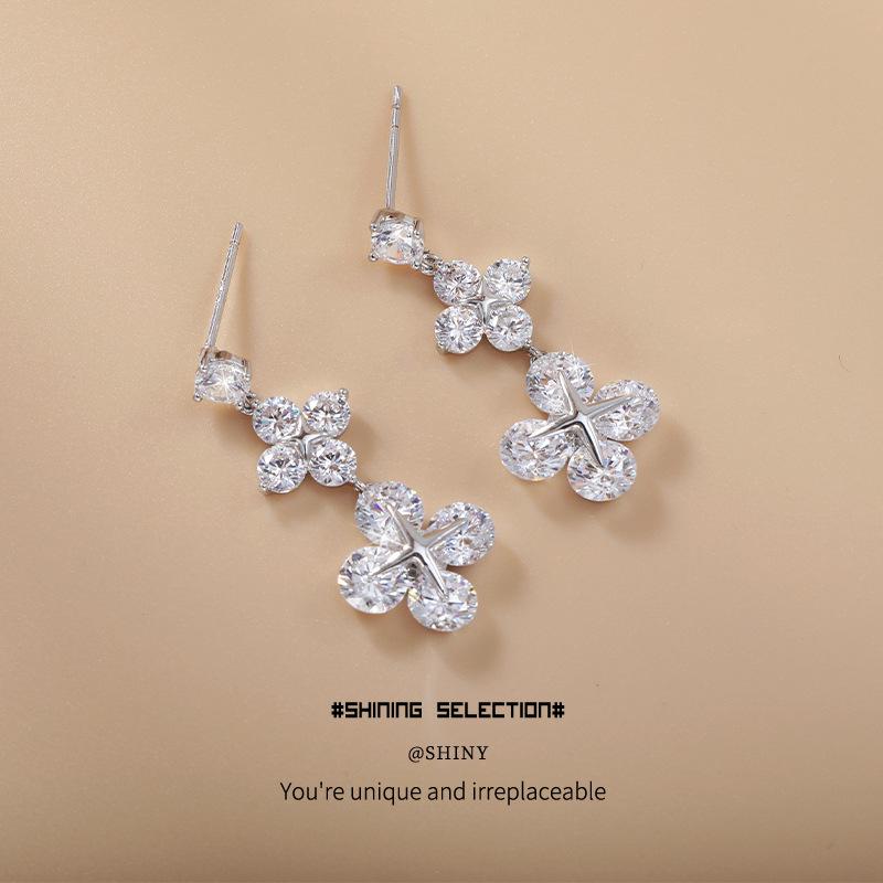 Shining Pearl Copper Alloy Earrings: Light Luxury, High-End Gold-Plated with Strong Color Retention