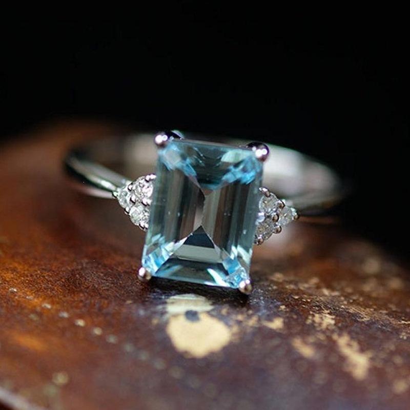 Cross mirror hot-selling couple ring European and American style ocean blue square engagement diamond ring jewelry