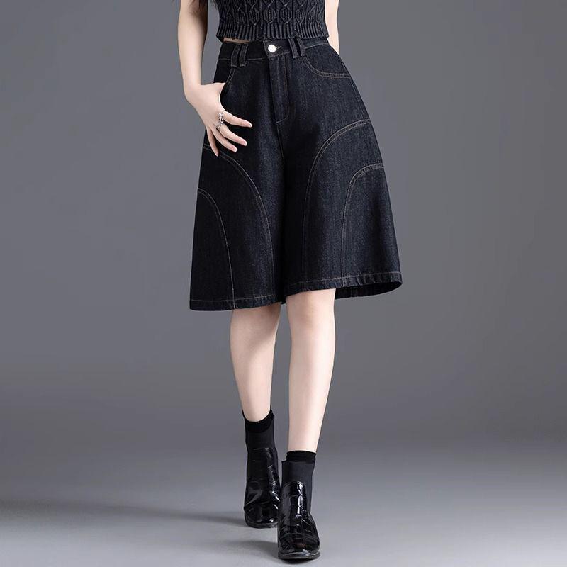 

Women s Black Denim Mid-Calf Shorts - Summer 2025 Collection, Lightweight, Loose Fit, Five-Point Wide Leg Style L