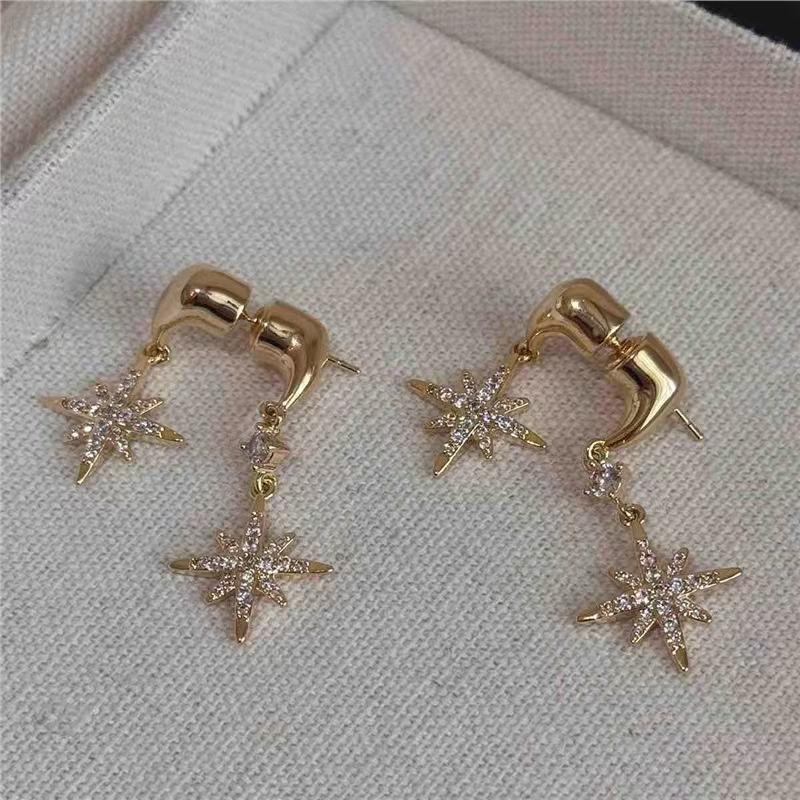 A Pair of Two-wear Zircon Star Earrings, Elegant and Fashionable, Unique Design, Simple and Versatile, High-end Earrings for Women
