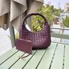 Hot-selling new high-texture cowhide hand-woven handbag large-capacity underarm bag versatile commuter women's bag