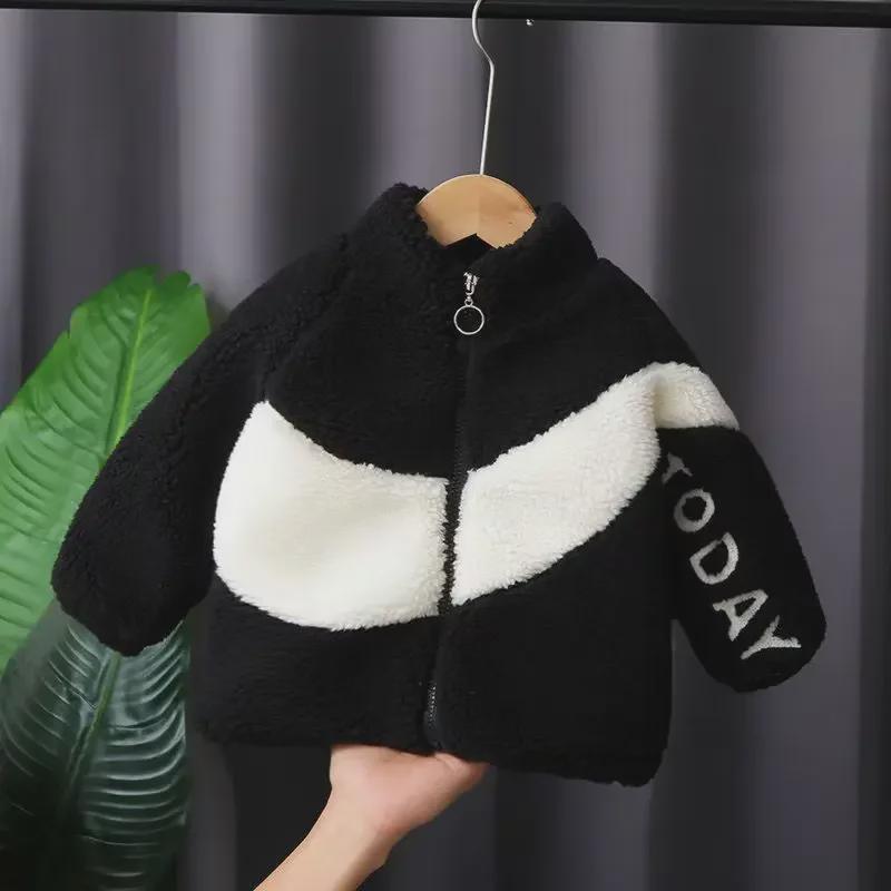 Kinder Warmer Samt Wintermantel: Stilvolles Oberteil aus Imitat-Lammfell für Jungen und Mädchen