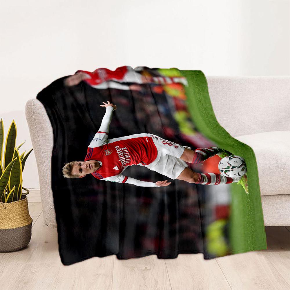 Arsenal Player Action Blanket Warmthful Decor Great for Picnics Office Sofa All-Season Use Digital Print Gifts For Family Or Friends