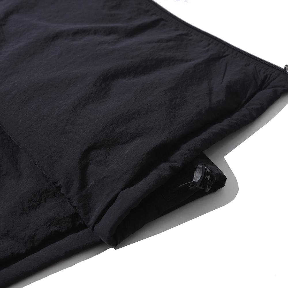 Moif [Aw23]Hooded Crop Vest / Black