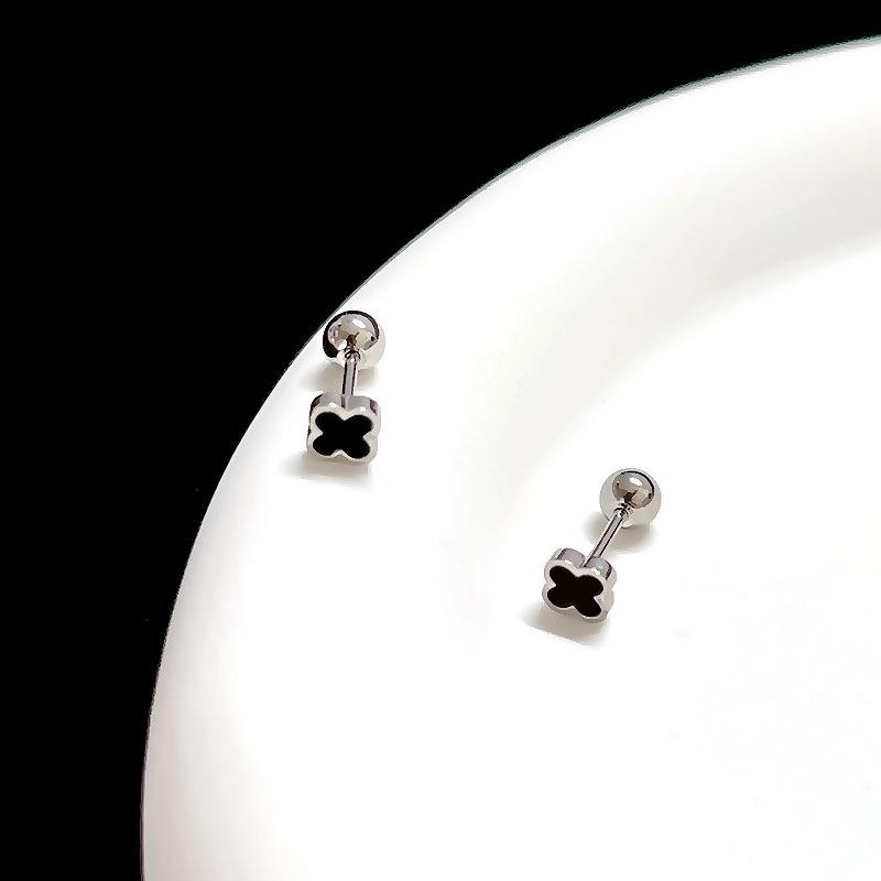 Titanium Steel Heart & Four-Leaf Clover Stud Earrings - Elegant, Versatile, Mori-Style Fashion for Women