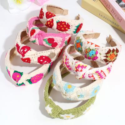 Bohemian Sweet Knitted Flowers with Wide-brimmed Knotted Headbands, Cute Strawberry Temperament Headbands Pressed Hair