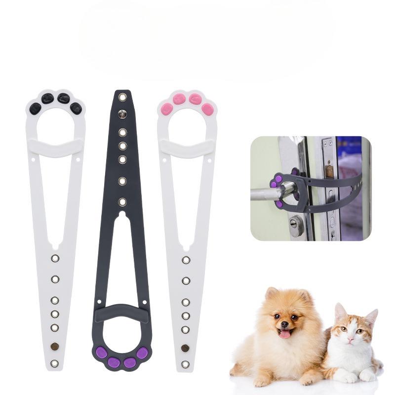 A Cat-elastic Door Lock with A Cat Door Bracket Latch To Prevent Dogs From Entering