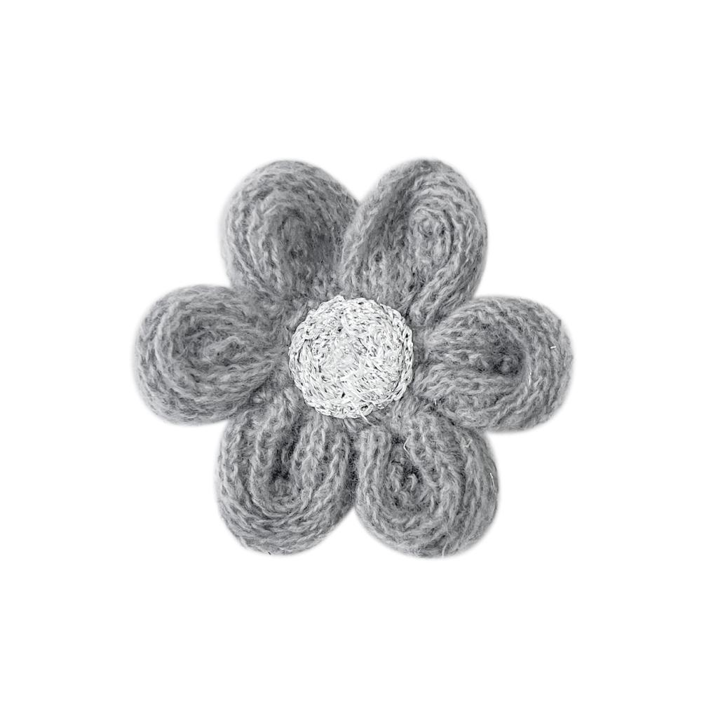 Cute Wool Knitted Flower Jewelry Handmade Diy Six-Petal Flower Accessories Hair Accessories Corsage Clothing Accessories