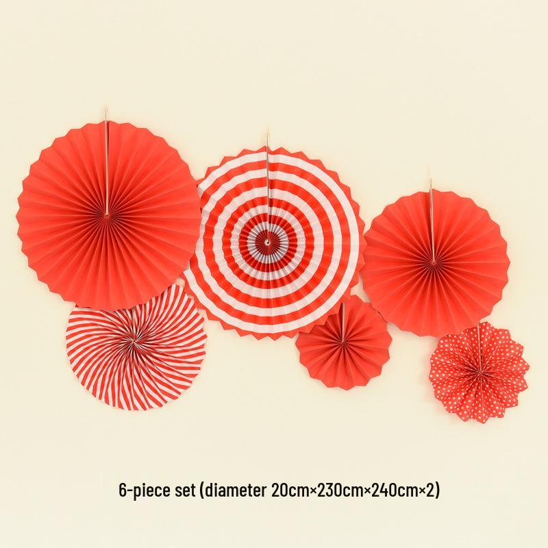 2026 Красный веер оригами и цветочный декор для новогодней витрины