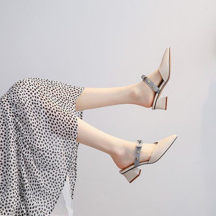 Baotou half slippers 2025 new Internet celebrity outer wear fashionable half drag one pedal women's pointed head middle heel sandals with skirt shoes