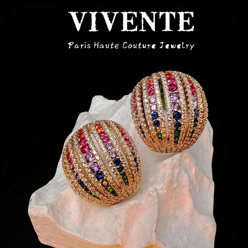 Boucles d'oreilles puces rétro en zircon 5A plaqué or: Design Unique, Luxueux, Haut de Gamme