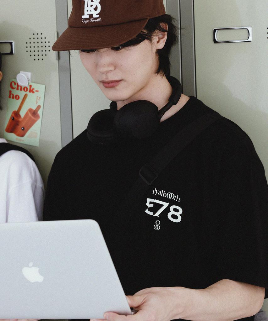 Loyalbuseu Royal Number 578 Short Sleeve T-Shirt [Black]