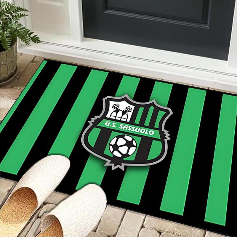1 Stück Teppich Sassuolo Fußballwappen Design Teppich, Stuhlteppich, Läufer für Büro Schlafzimmer Wohnzimmer Schlafzimmer, Fußabtreter Dekoration Weihnachts-Fan-Geschenke