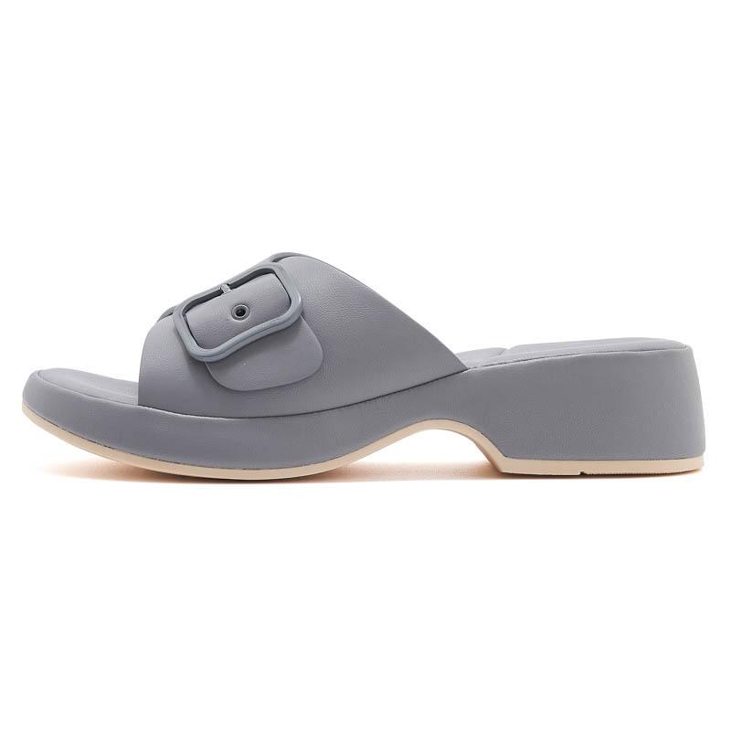 Fashion Spring And Summer Casual Metal Sandals For Women Lightweight Non-Slip Beach Wedge Slippers Casual And Elegant New Product Simple