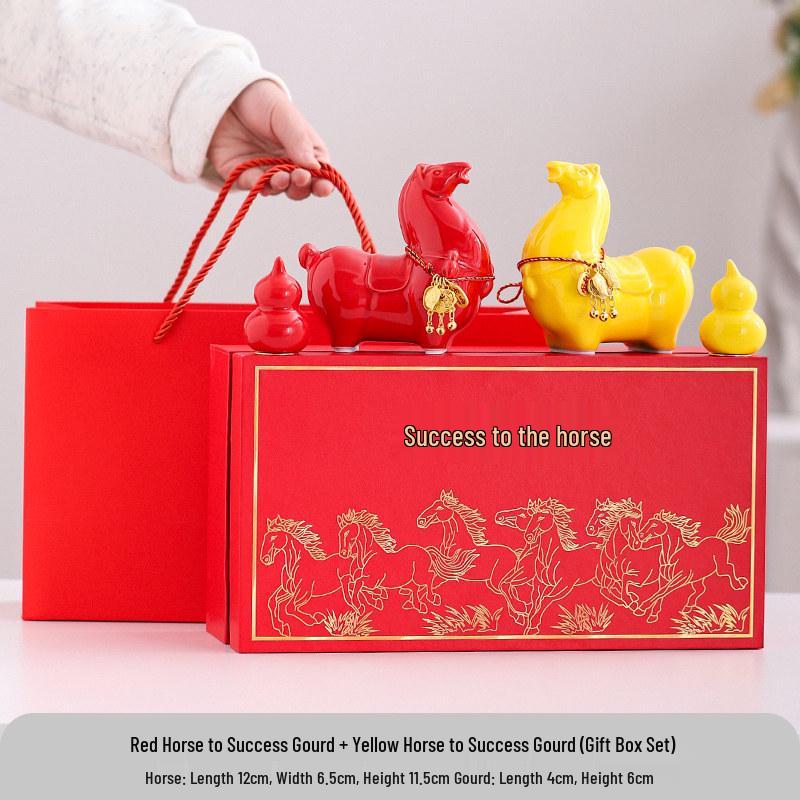Ceramic Cultural Horse Ornament: Creative New Year & Spring Festival Gift, High-End Business Souvenir