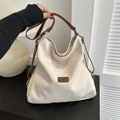 Borsa a tracolla semplice e casual letteraria di grande capacità, autunno e inverno, da donna, cento e uno