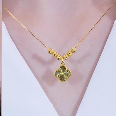 Collana con Quadrifoglio Dorato e Pendente con Perla dal Vietnam per Donne
