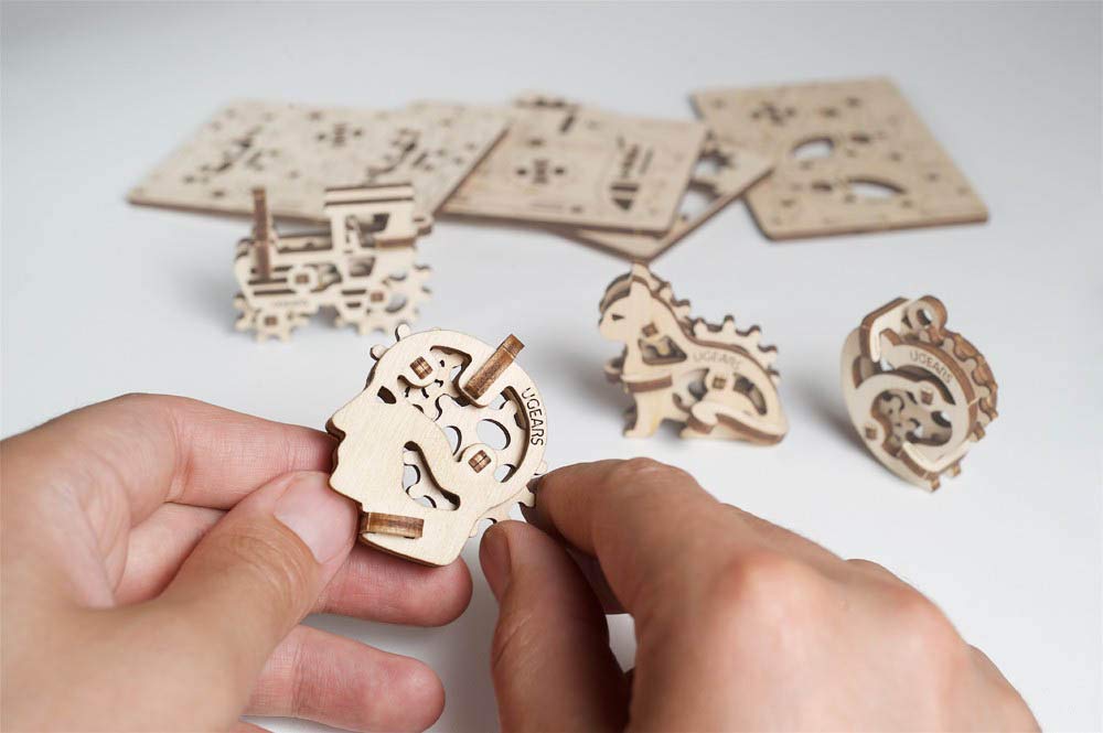UGEARS Trivix 70029 Wooden Puzzle Craft Model No Glue or Tools Required Easy To Use U-Fidget - -