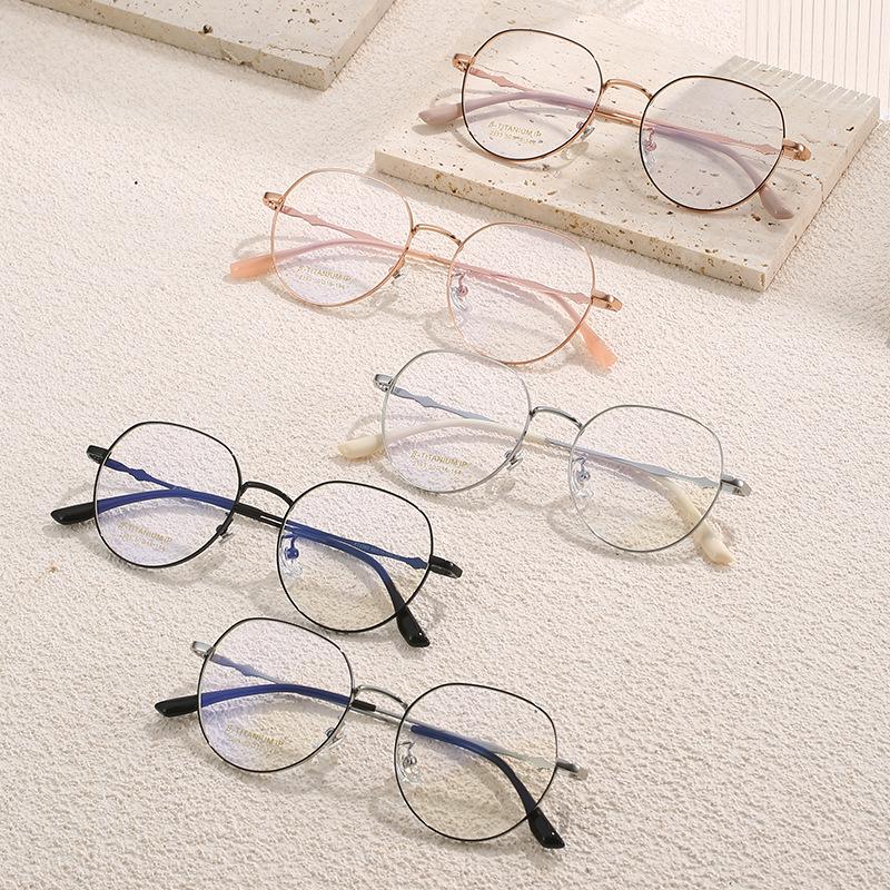 2023 Korean Style Ultra-light Titanium Round Glasses with Exquisite Crotone Temple