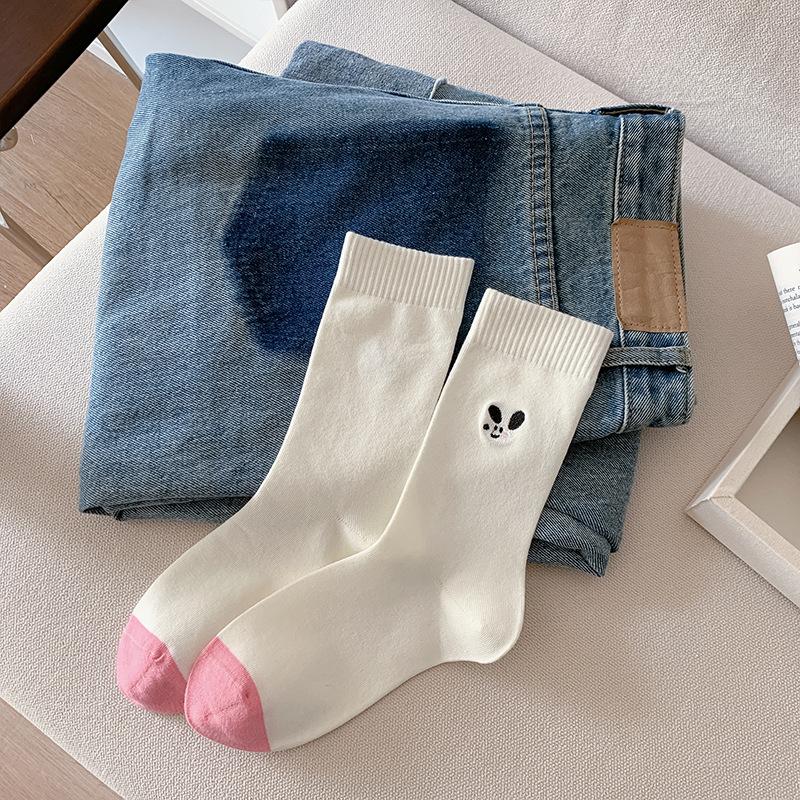 Spring and Summer Cute Girls' Mid-calf Socks, Sweat-absorbing and Breathable, Animal Pattern Cotton Socks, Simple and Versatile Socks
