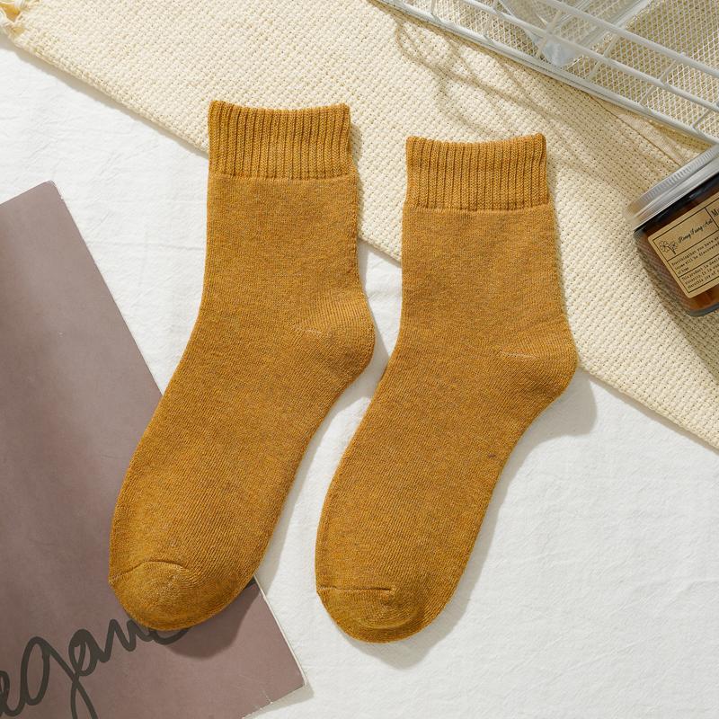 

Men s Thickened Cotton Socks Terry Plus Velvet Warm Mid-tube Socks Soft Skin-friendly Casual Socks жёлтый