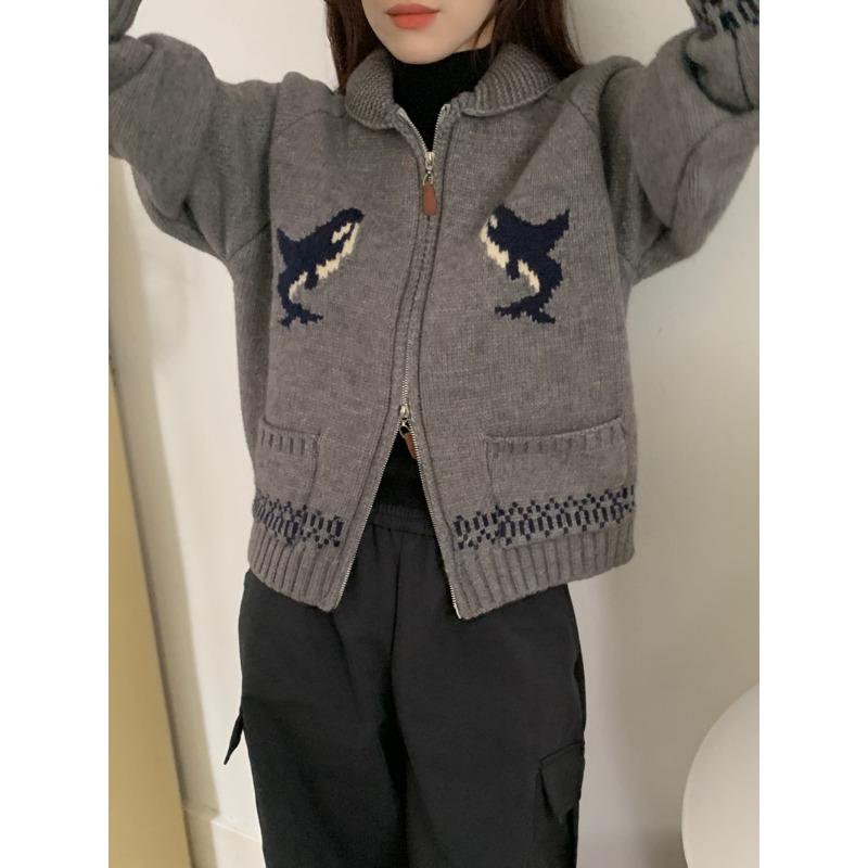 Autumn and winter casual lapel sweater jacket women's new retro jacquard lazy wind thickened knitted zipper cardigan