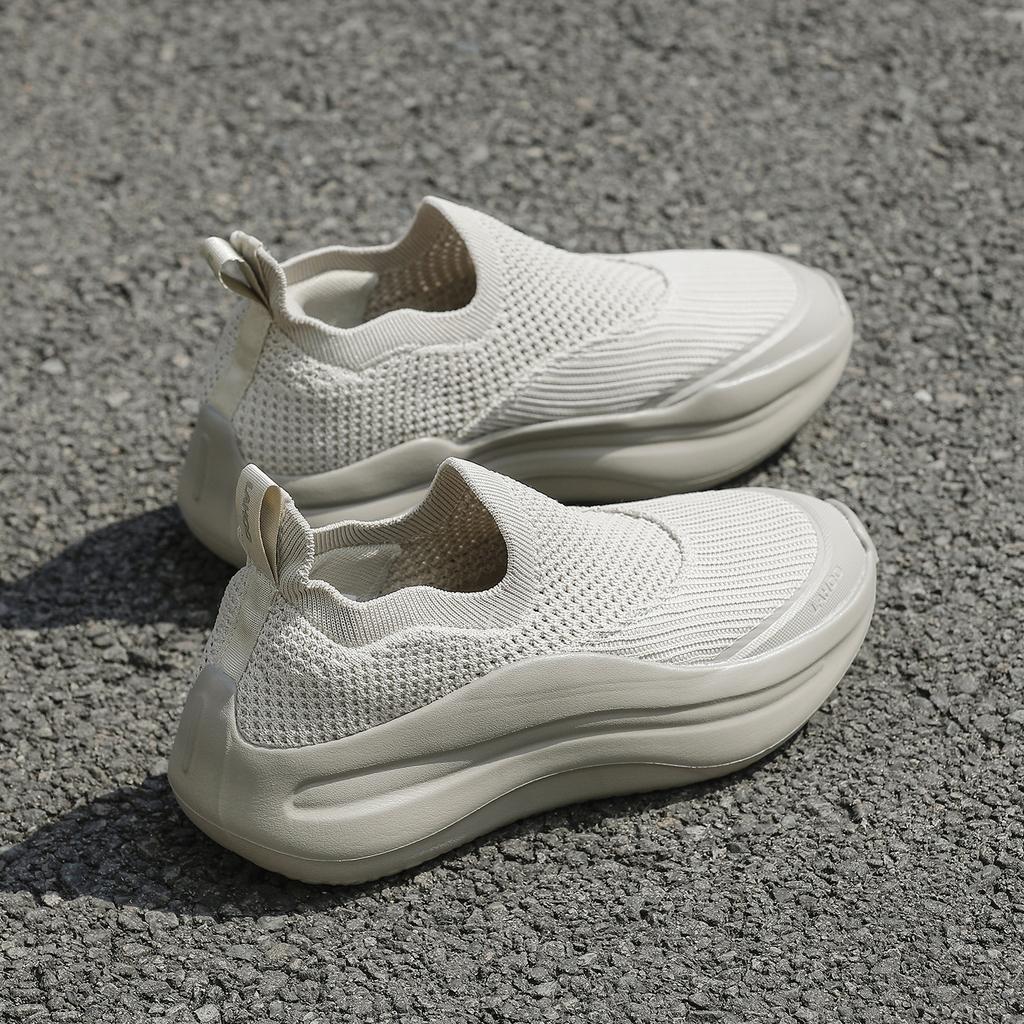 Men's & Women's Casual Running Sneakers Breathable Mesh Slip-on Design Thick Platform Sole Ultra-Lightweight for Gym & Jogging 36-45