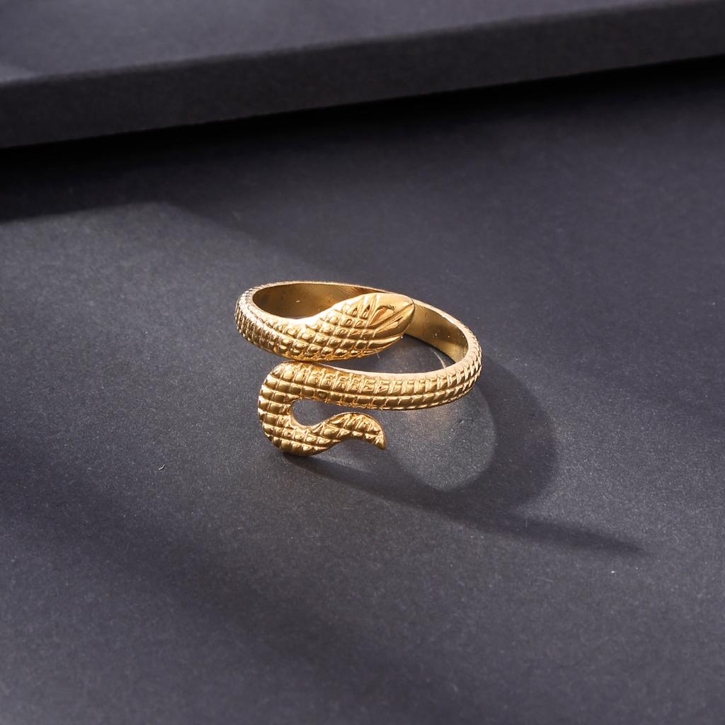 18K Gold-Plated Long Snake-Shaped Titanium Steel Ring Female, Hip-Hop Punk Style Opening Adjustable Ring