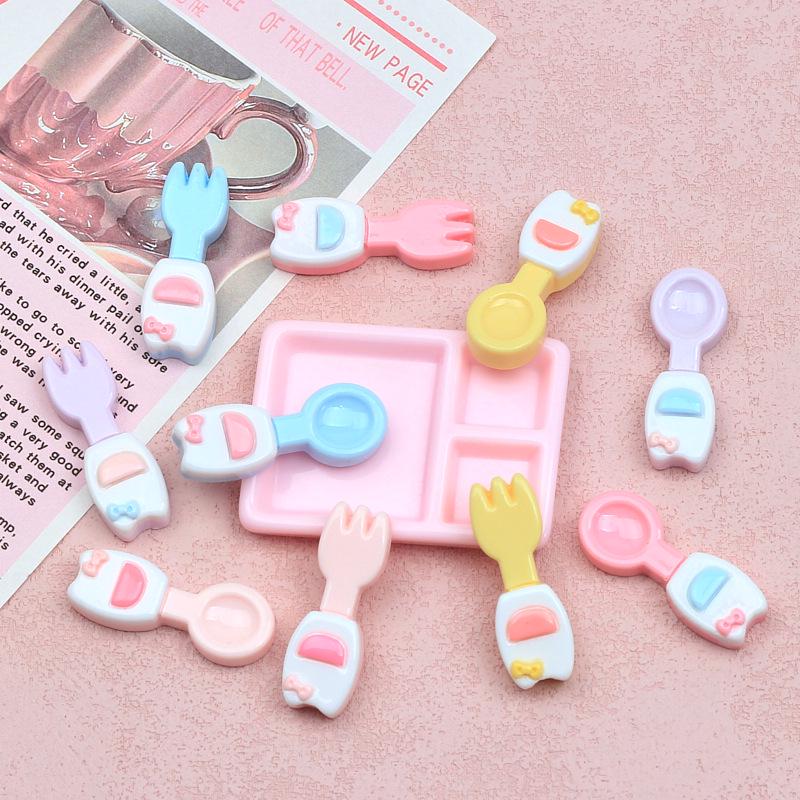 Kit d'accessoires en résine DIY: Boucles de chaussures de dessin animé, colle crème, épingle à cheveux, bijoux cuillère chaton coloré