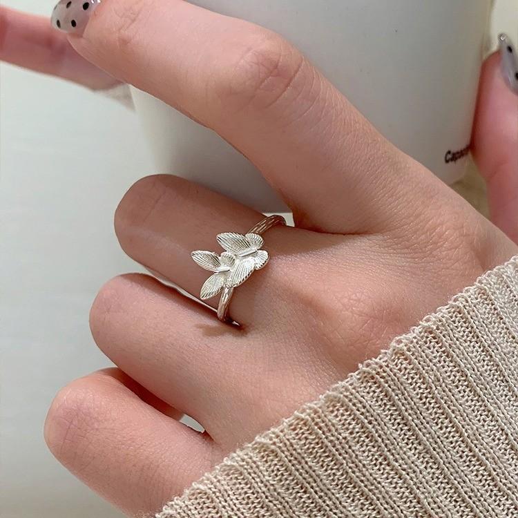 Eleganter Schmetterlings-Design Offener Ring für Damen Stilvolles und Schickes Modeaccessoire