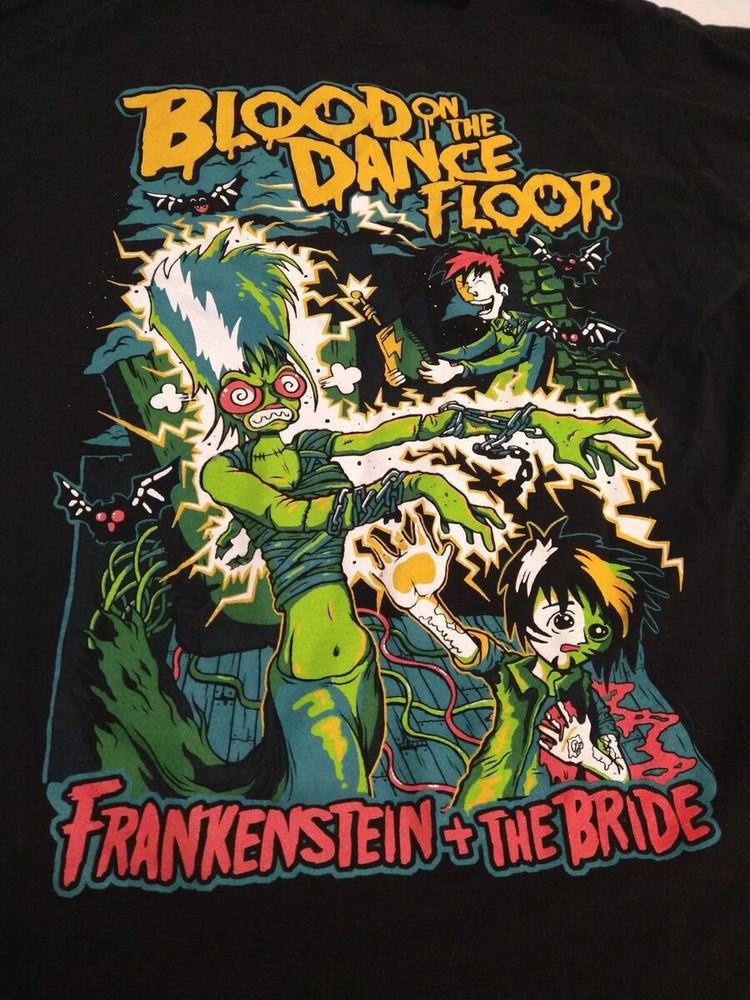 Blood On The Dance Floor. Frankenstein + The Bride  OM84 Unisex T-Shirt S
