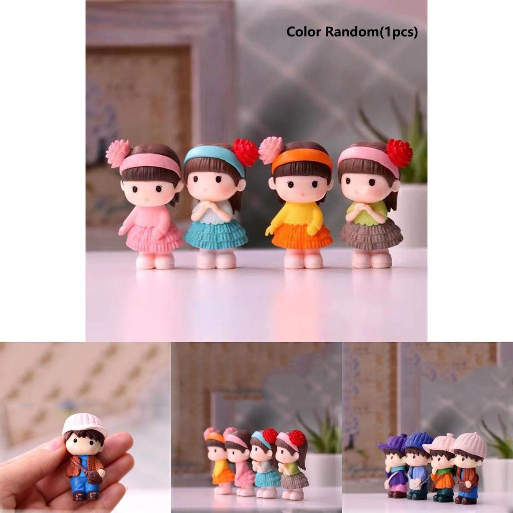 Durable And Cute Mini Couple Figurines Ideal For Garden And Dollhouse Decorations