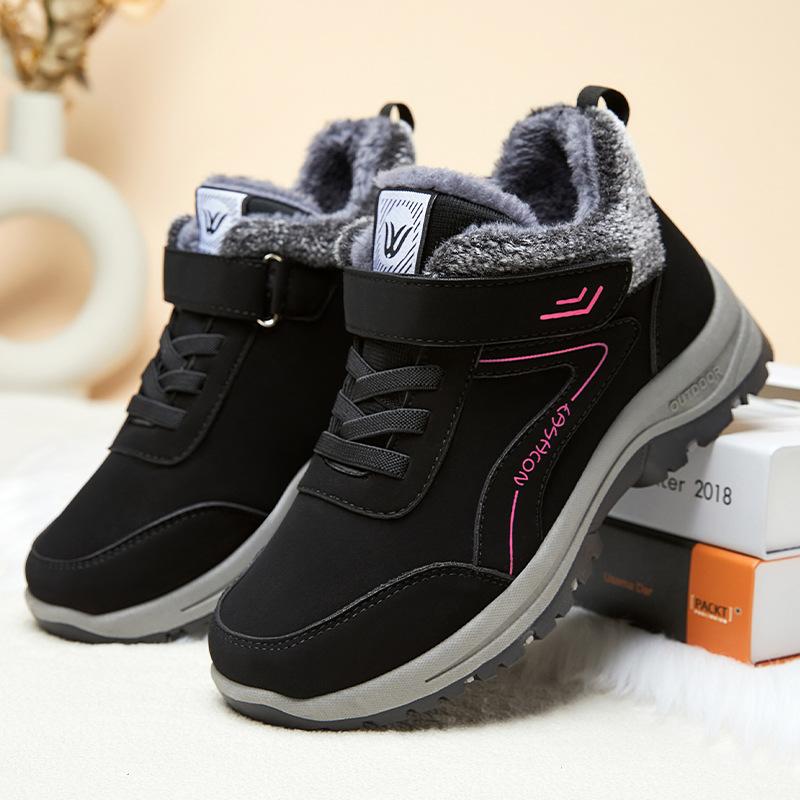 Nouvelles bottes de neige d'hiver pour femmes avec des bottes courtes en peluche et épaissies pour femmes