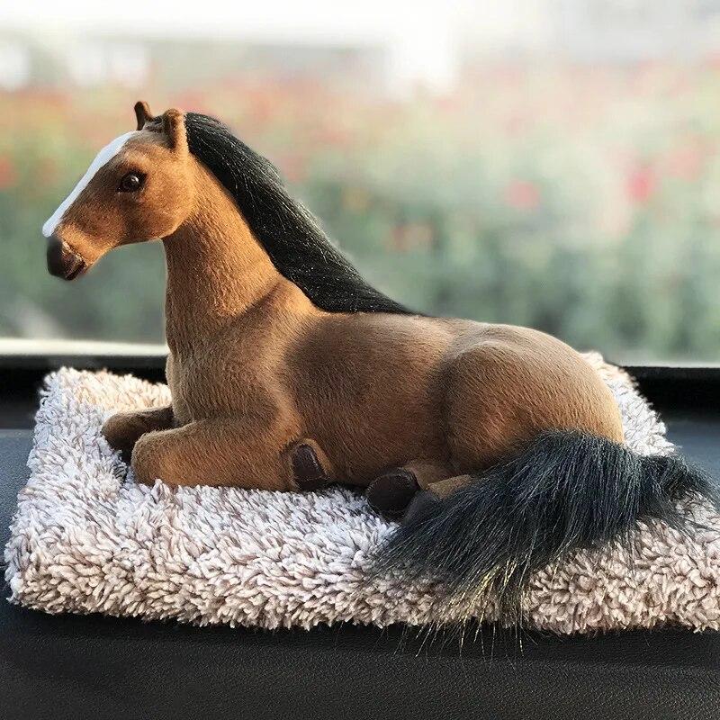 Украшения для приборной панели автомобиля — фото 30