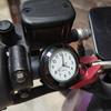 Univerzální vodotěsný chromovaný držák na řídítka motocyklu/kola Křemenné hodiny Hodinky Hliníkové Svítící hodiny Moto Černé příslušenství