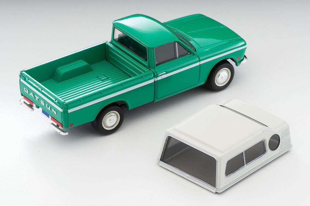 TOMYTEC Tomica Limited Vintage 1/64 Scale LV-194b Datsun Truck, North American Specification, Green, Finished Product
