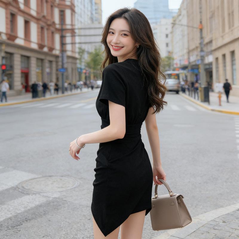 New pure desire style black T-shirt skirt summer round neck waist pleated irregular hem temperament dress