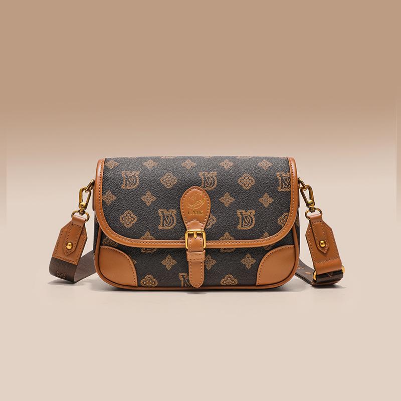 Classic Fashion Printed Letter Bag Autumn Winter Single Shoulder Underarm Bag Popular Crossbody Bag Women This Year